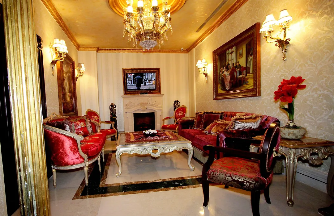 Q Hotel-1