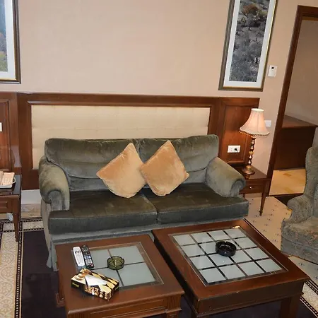 Etoile Suites Boutique Hotel Downtown-2